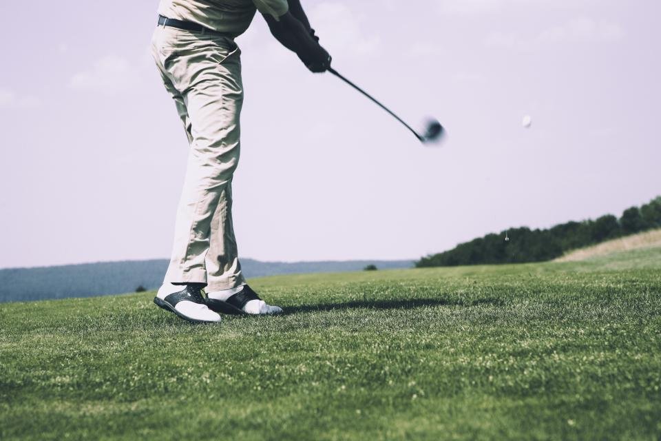 Pro Tips: How to Fix a Slice or Hook in Your Golf Swing